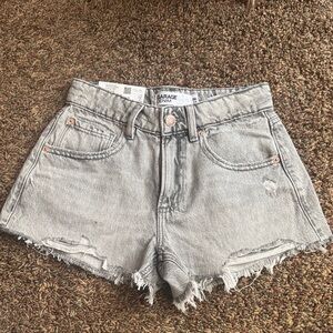 Garage Denim Light Gray Distressed Jean Shorts
00 NWT NEW